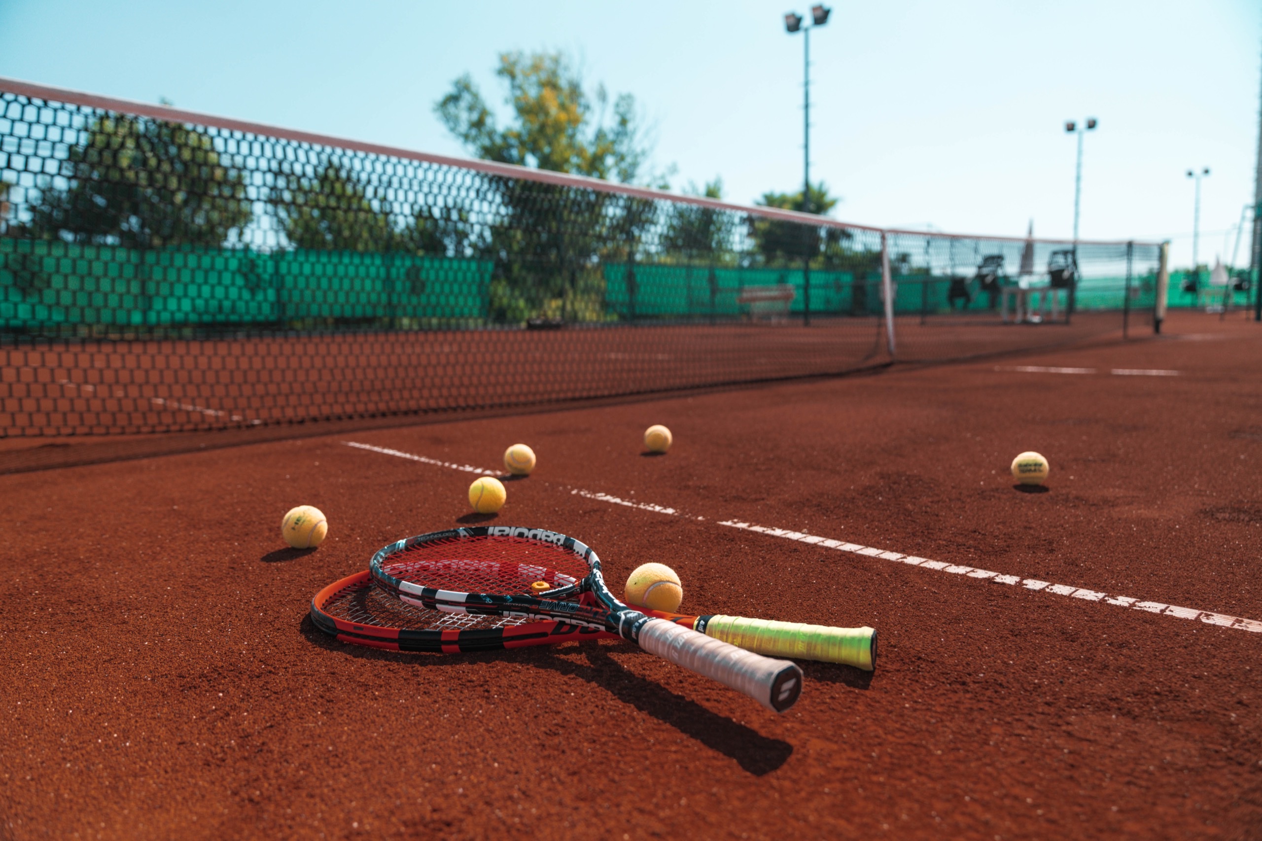 Hotel racket sports facilities